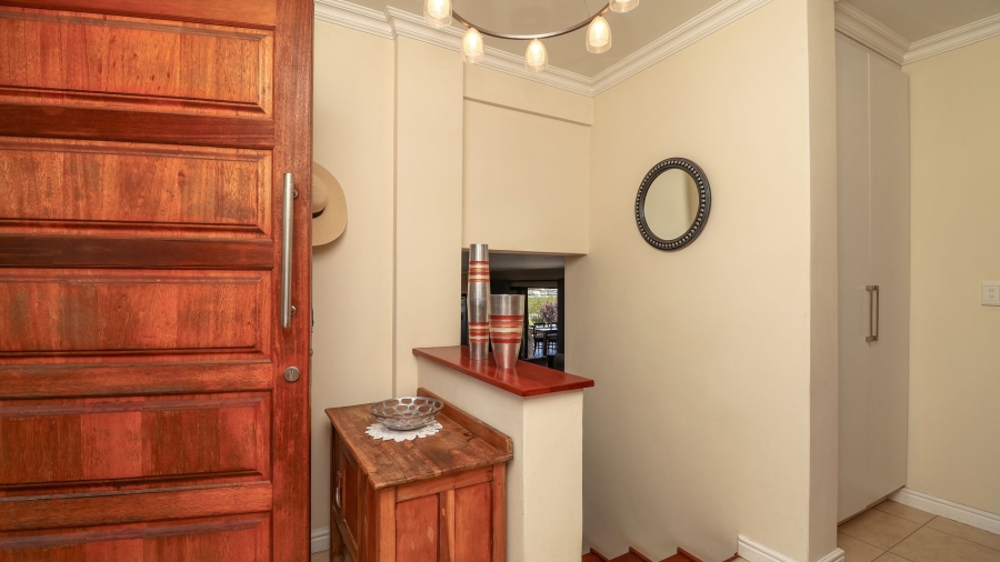 5 Bedroom Property for Sale in Knysna Heights Western Cape